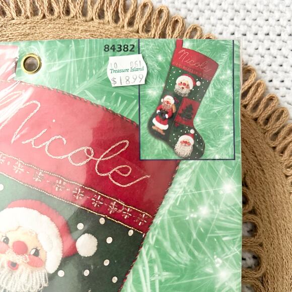 Plaid Bucilla Christmas Joy Felt Applique Stocking Kit 84382 Jolly Beaded Santa - Picture 5 of 7